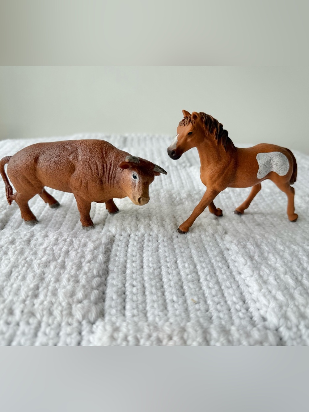 Schleich Quarter Horse and Rodeo Bull
